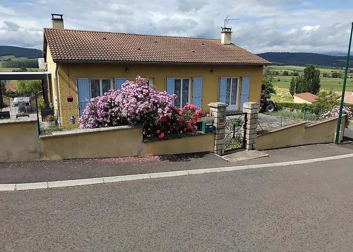 La Clef Des Champs Bed & Breakfast 3*